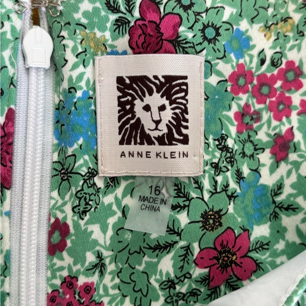Anne Klein Green Floral Dress - Picture 2 of 16